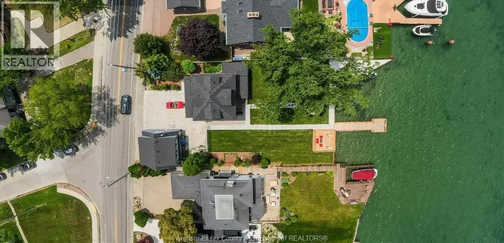 8190 Riverside Drive, Windsor